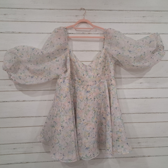 Dress - Picture 2 of 2